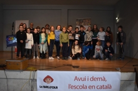 Le Journal Catalan: La Mostra de Glosa de La Bressola remplit la ville de Prada de nyacres et de garrotins